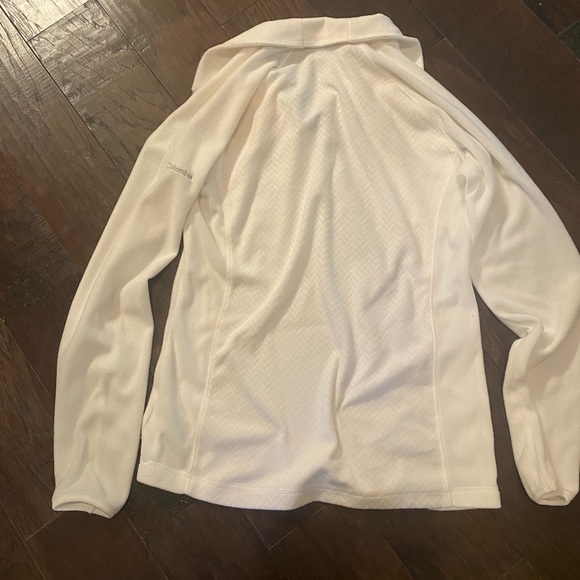 New with tags Columbia women’s medium Glacial Fleece III Print 1/2 Zip pullover - Picture 2 of 6